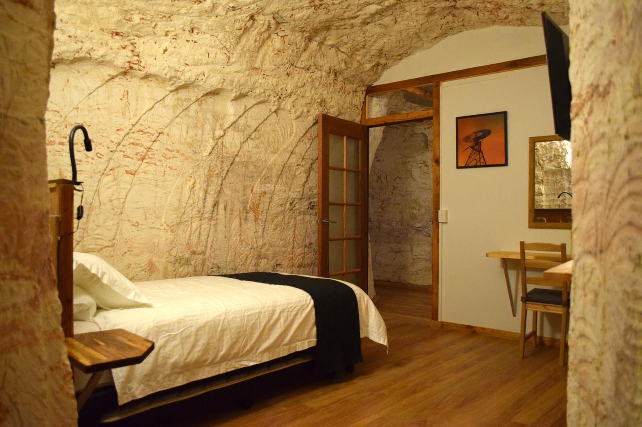 Dug Out B&B Coober Pedy Zewnętrze zdjęcie